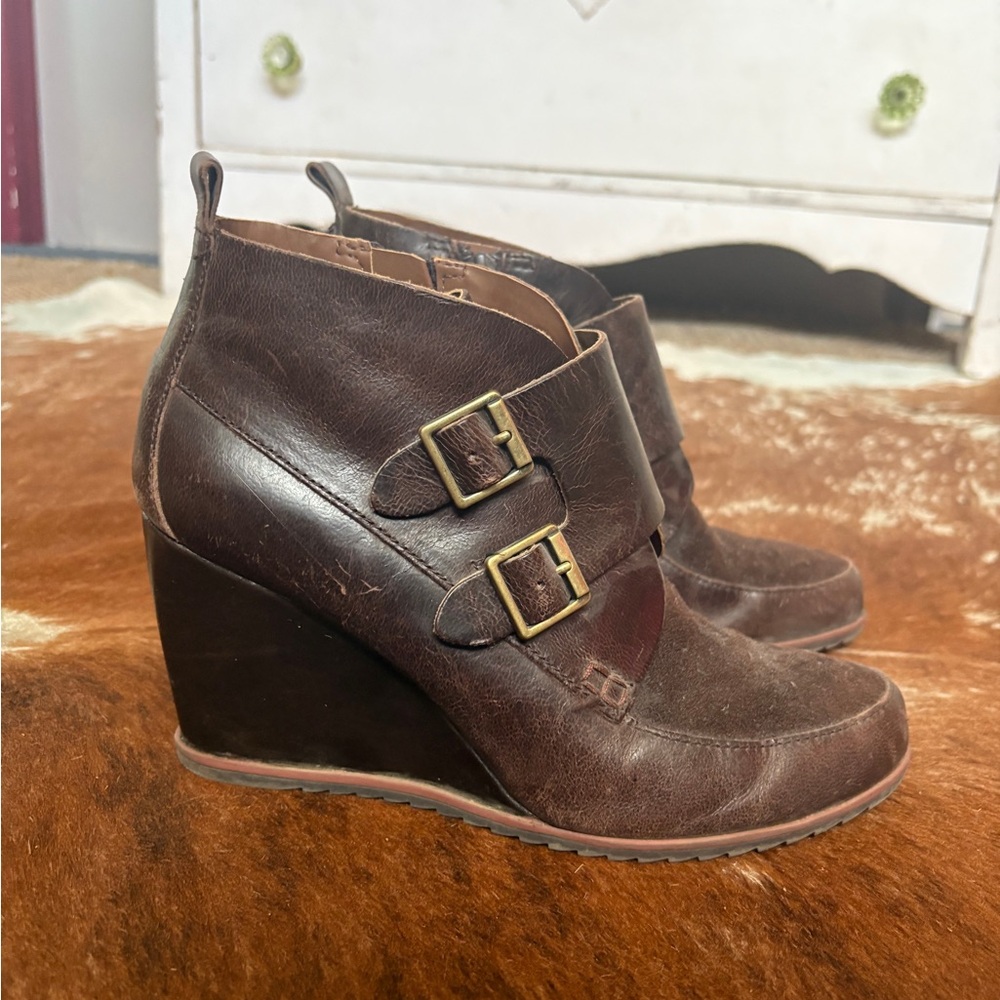Korks Shoes